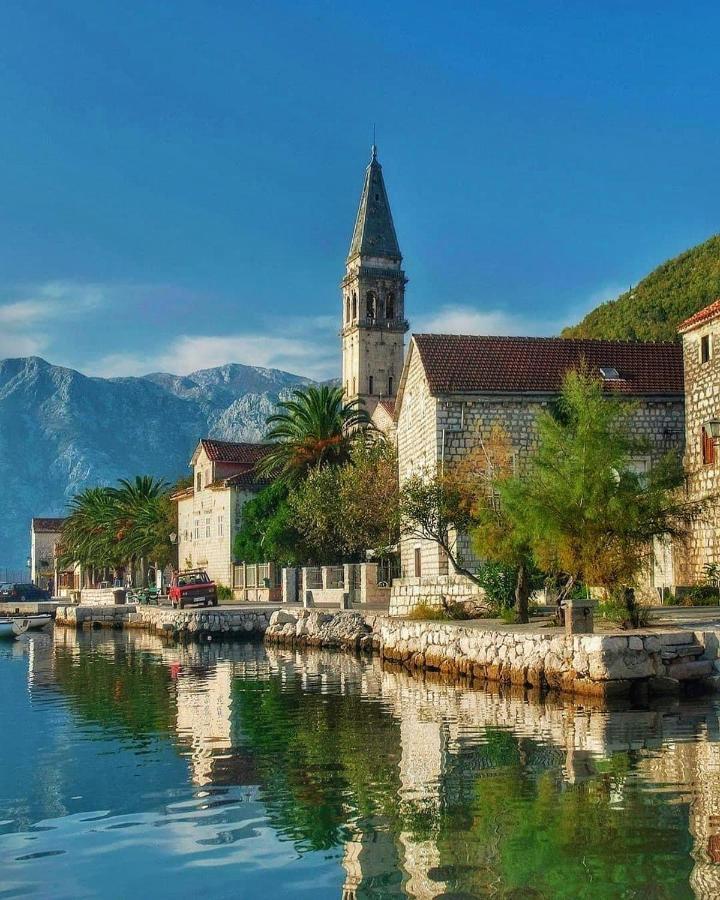 Lady Of The Rocks Apartments Perast Exterior foto